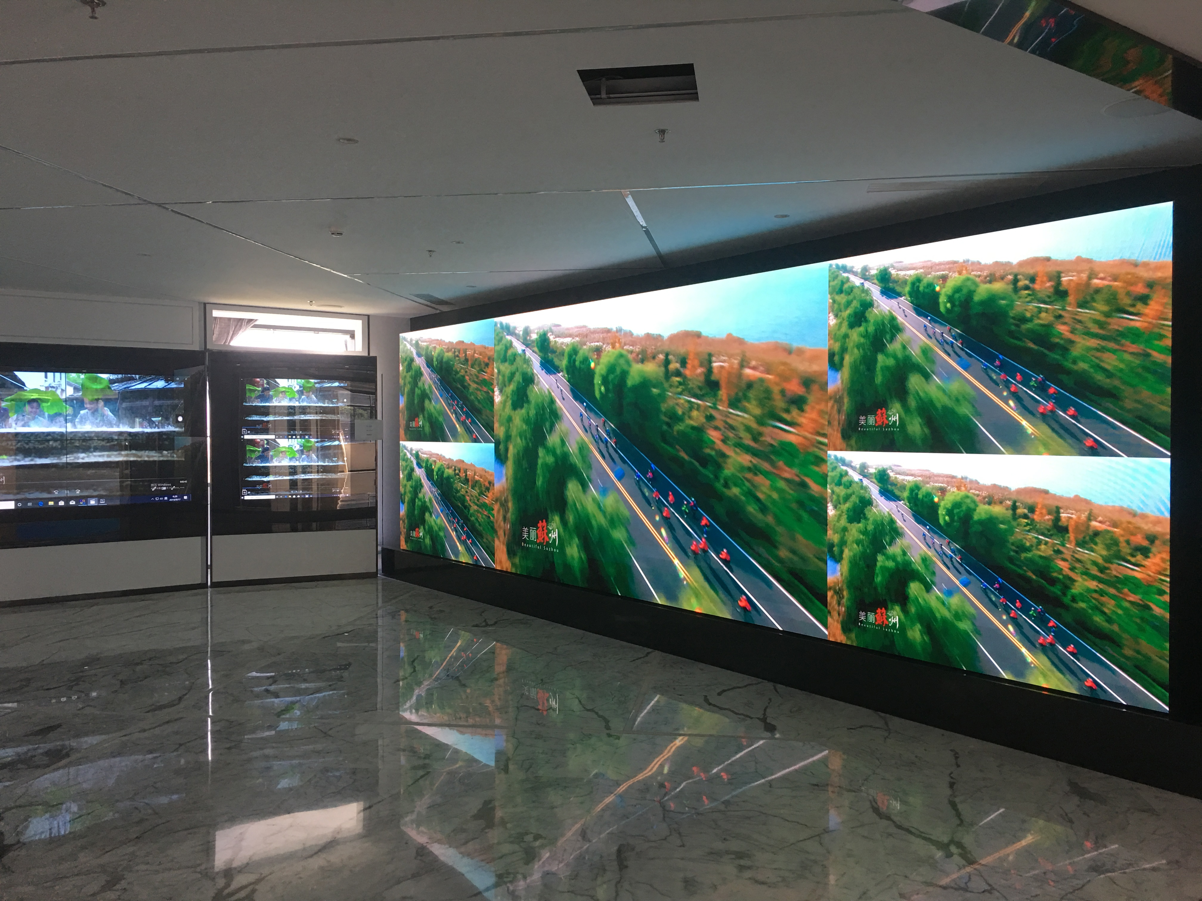 虹橋機(jī)場某城市會(huì)客廳